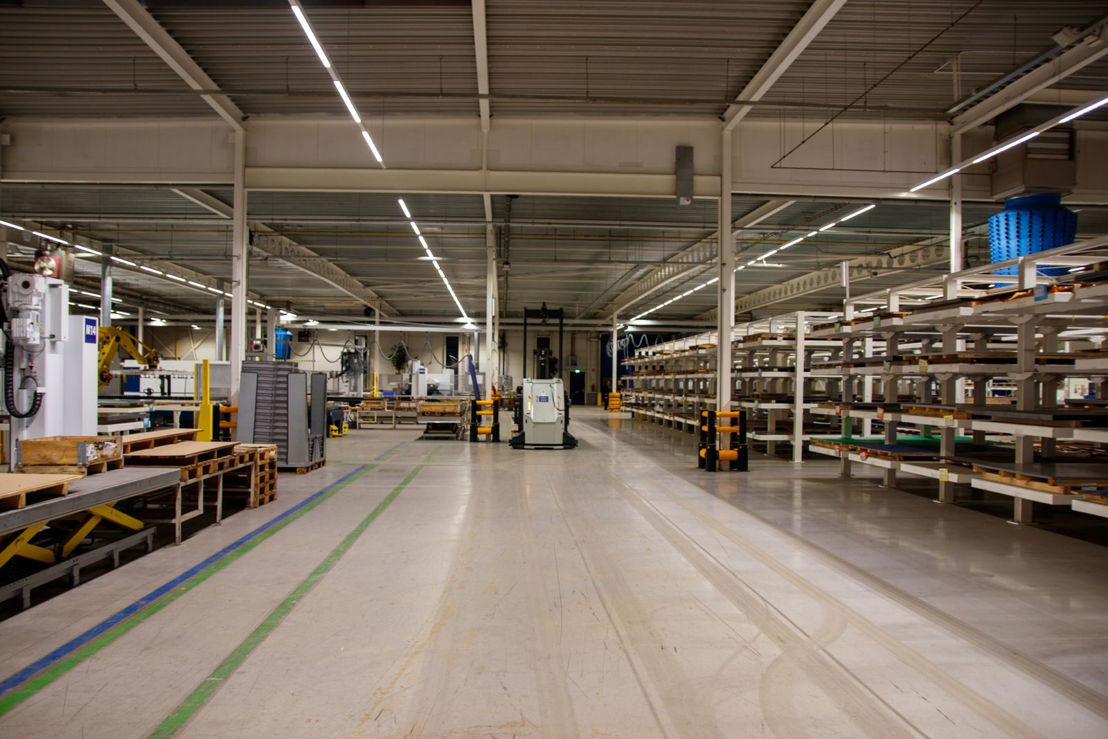 Manufacturing & Logistics